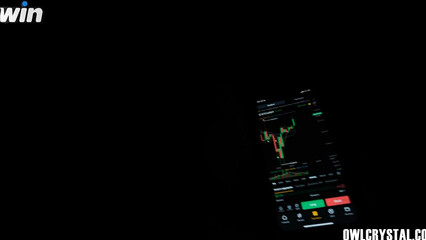 Сводный брат трахнул сестру, когда она испугалась темноты