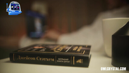 Рыжеволосая девка мстит своему бывшему и трахается с соседом на кухне