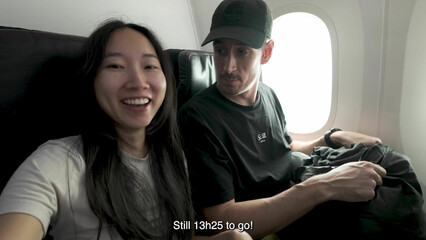 Азиатка Luna Okko снимает новое порно видео со своим парнем во время путешествия